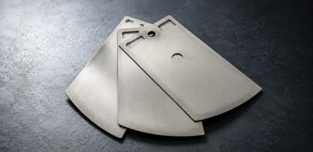 Cut-Off Knife in cigarette machine